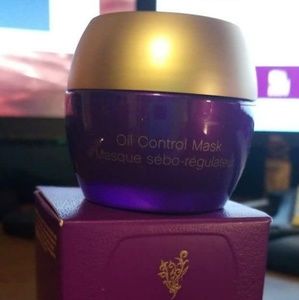 Younique Oil Control Mask